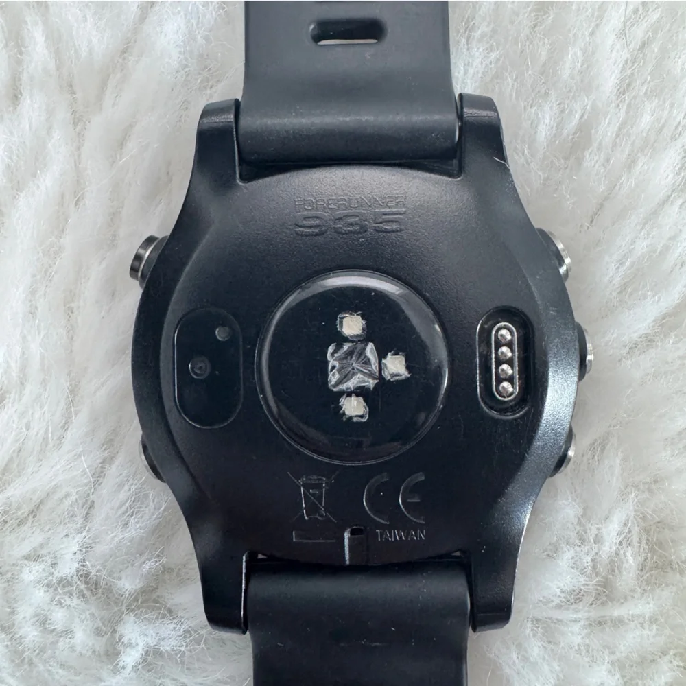 Garmin Forerunner 935 Running and Triathlon Training Watch